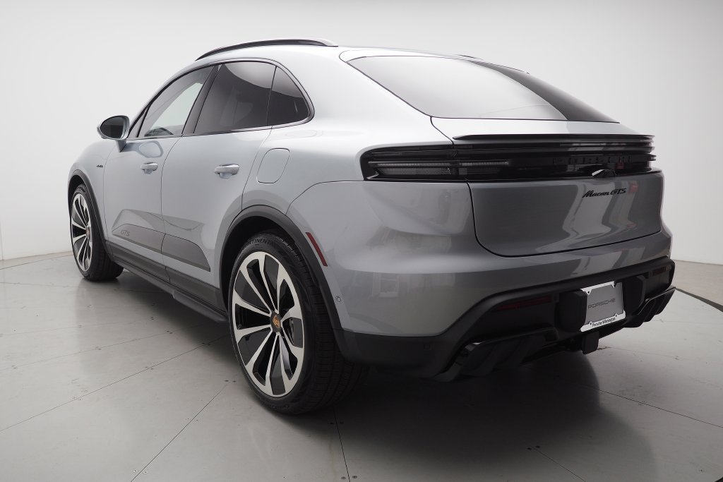 Used 2026 Porsche Macan GTS Electric AWD/4WD image 7