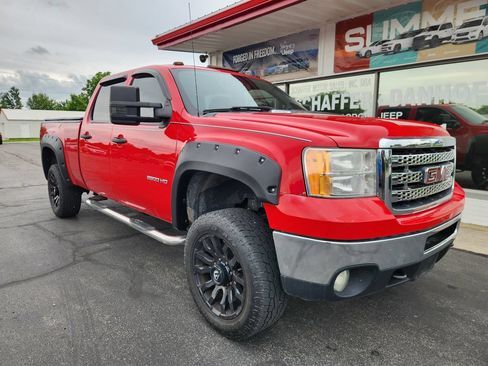 Used 2011 GMC Sierra 2500 SLE w/ SLE Preferred Package AWD/4WD image 1