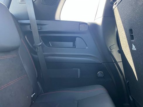 Used 2024 Mercedes-Benz EQB 250+ image 16