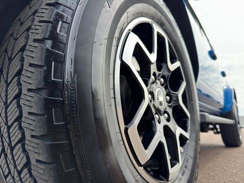 Used 2023 Ford Bronco Outer Banks image 9