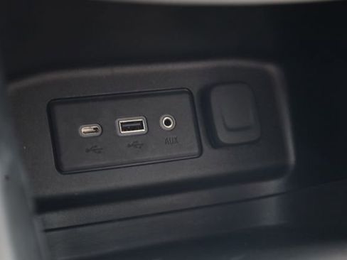 Used 2022 Chevrolet Equinox LS w/ LS Convenience Package image 21