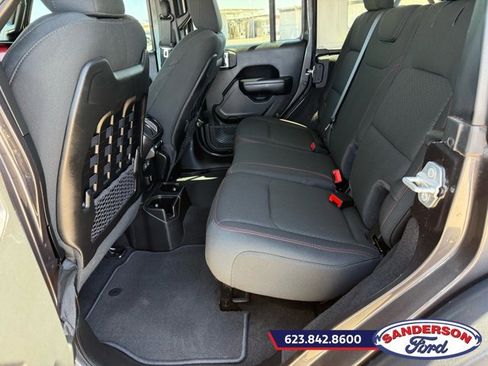 Used 2021 Jeep Wrangler Unlimited Rubicon image 18