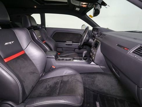 Used 2013 Dodge Challenger SRT8 RWD image 17