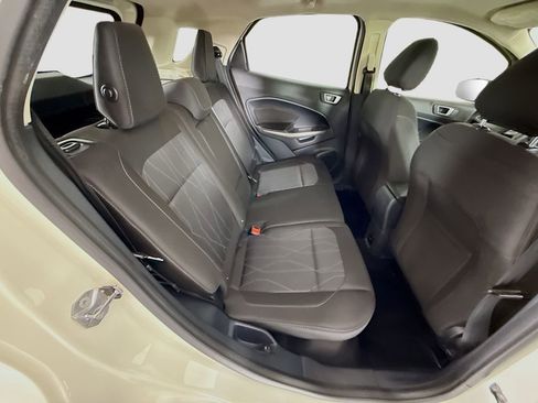 Used 2019 Ford EcoSport SE w/ SE Convenience Package image 23