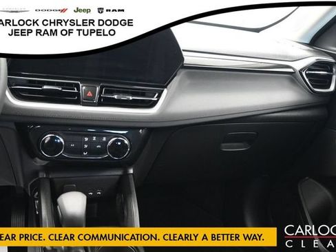 Used 2025 Chevrolet TrailBlazer LT AWD/4WD image 29