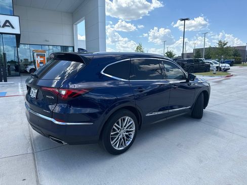 Used 2023 Acura MDX SH-AWD w/ Advance Package image 2
