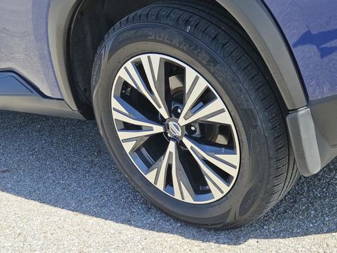 Used 2021 Nissan Rogue SV image 7