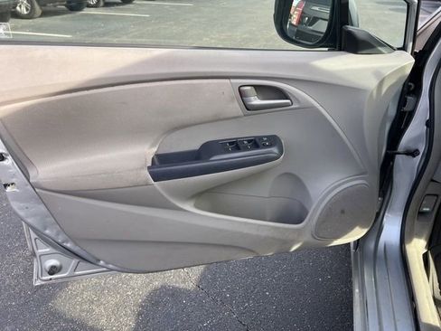 Used 2010 Honda Insight EX image 22