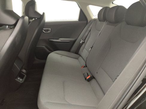 Used 2025 Kia K4 FWD image 18