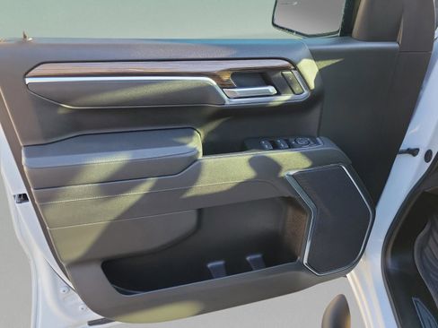 Used 2025 Chevrolet Silverado 1500 LT image 28