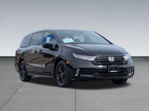 Certified 2023 Honda Odyssey Sport image 8