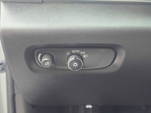 Used 2023 Chevrolet Traverse LS AWD/4WD image 24