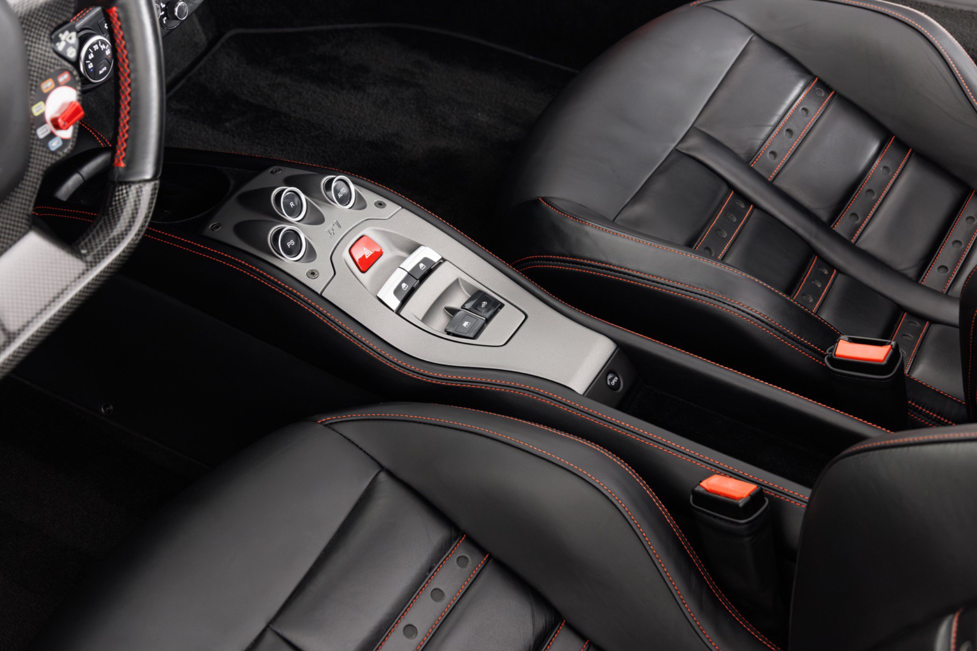 Used 2013 Ferrari 458 Spider RWD image 27