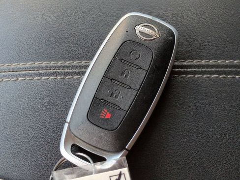 Certified 2023 Nissan Pathfinder SV FWD image 28