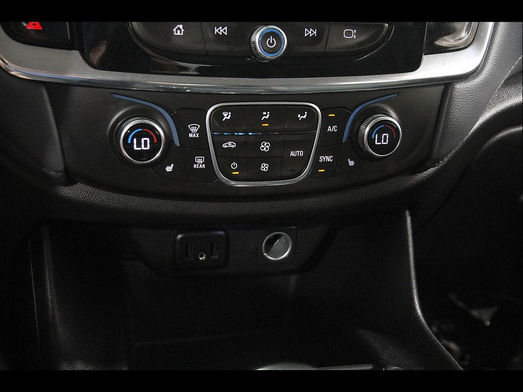 Used 2018 Chevrolet Traverse LT AWD/4WD image 14