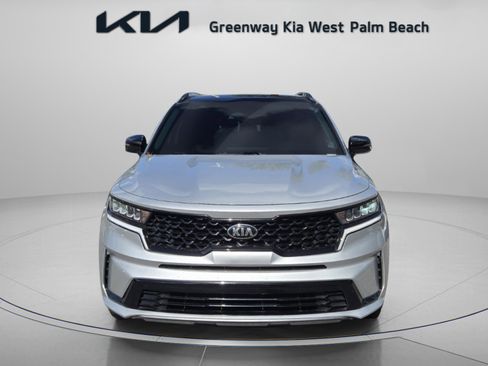 Used 2021 Kia Sorento S w/ Panoramic Sunroof Package image 2
