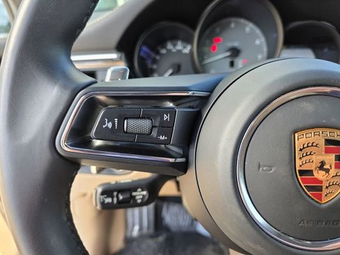 Used 2025 Porsche Macan S image 33