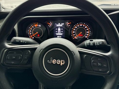 Used 2024 Jeep Wrangler Sport image 17