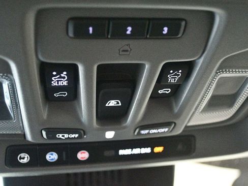 Used 2023 GMC Sierra 1500 SLT w/ SLT Premium Package image 69