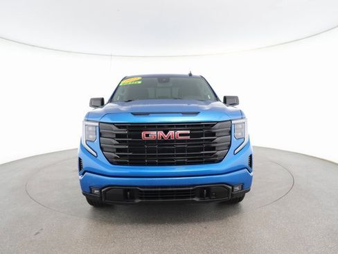 Used 2022 GMC Sierra 1500 Elevation w/ Preferred Package image 30