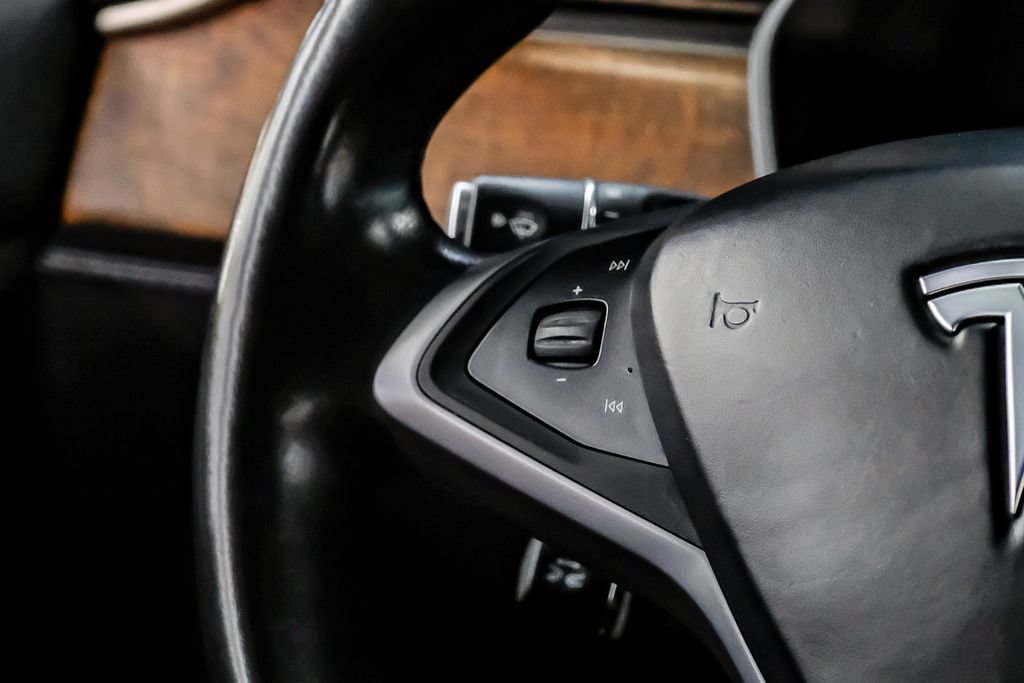 Used 2020 Tesla Model X Long Range AWD/4WD image 17