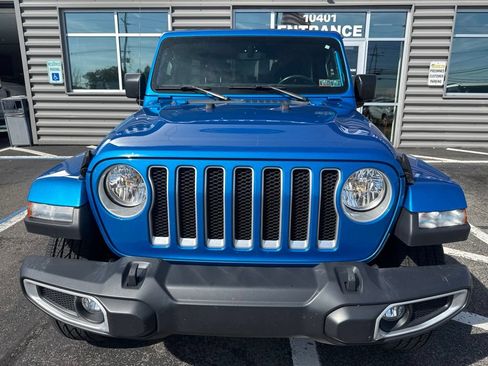 Used 2022 Jeep Wrangler Unlimited Sahara AWD/4WD image 2