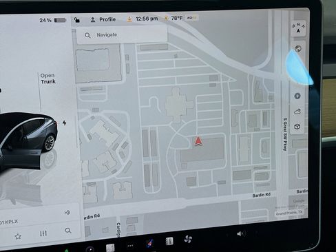 Used 2023 Tesla Model 3 Standard Range image 21