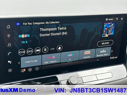 Used 2025 Nissan Rogue SL image 35