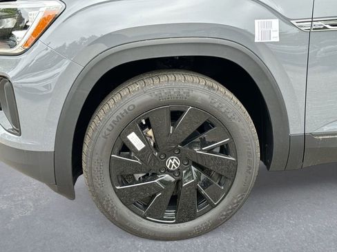 New 2026 Volkswagen Atlas Cross Sport SE AWD/4WD image 17