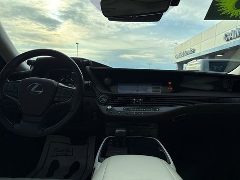 Used 2018 Lexus LS 500 AWD image 15