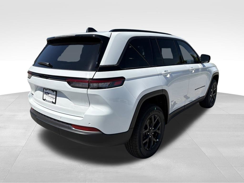 New 2026 Jeep Grand Cherokee Altitude AWD/4WD image 4
