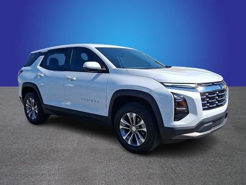 Used 2025 Chevrolet Equinox LT FWD image 3