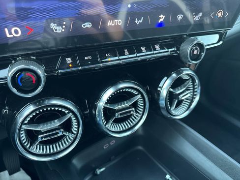 New 2024 Chevrolet Blazer EV LT image 23