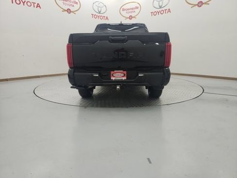 Used 2025 Toyota Tundra SR5 w/ SR5 Premium Package AWD/4WD image 7
