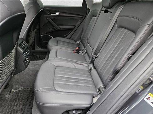 Used 2020 Audi Q5 2.0T Premium Plus w/ Premium Plus Package image 17