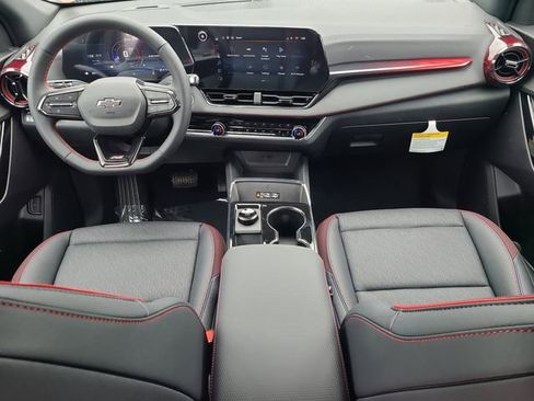 New 2026 Chevrolet Equinox RS w/ Convenience Package III FWD image 11