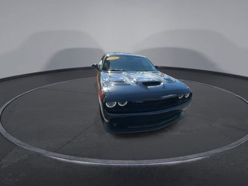 Used 2021 Dodge Challenger R/T Scat Pack RWD image 5