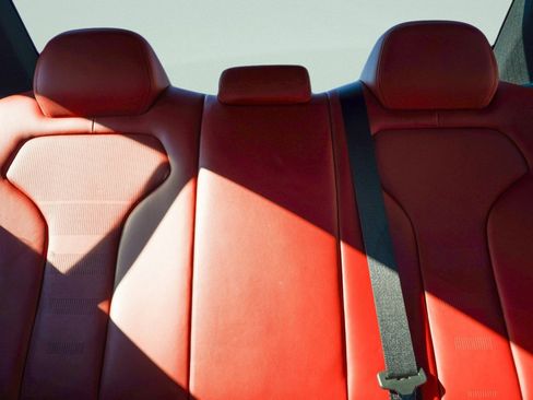 Used 2018 BMW M3 image 69