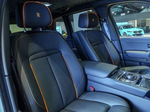 Used 2025 Rolls-Royce Cullinan Black Badge AWD/4WD image 51