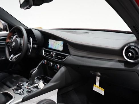 New 2025 Alfa Romeo Giulia Intensa w/ Driving Assist Package image 16