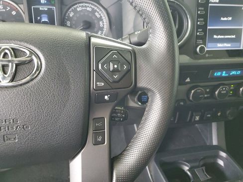 Used 2021 Toyota Tacoma TRD Sport AWD/4WD image 23