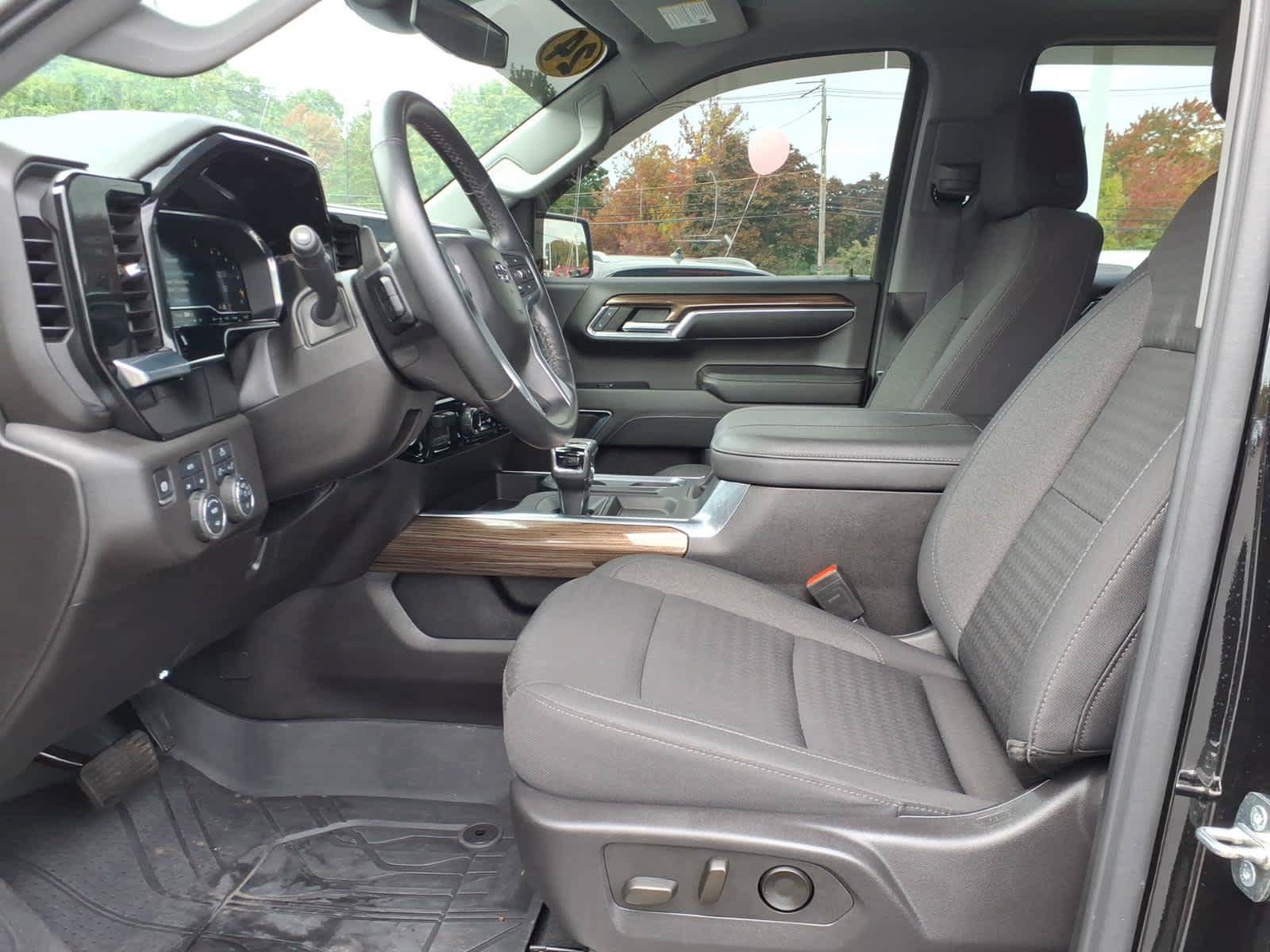 Used 2024 Chevrolet Silverado 1500 RST w/ Convenience Package II AWD/4WD image 11
