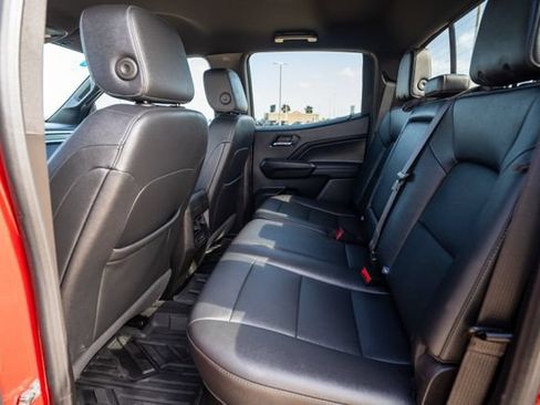 Used 2024 GMC Canyon Elevation w/ Elevation Premium Package RWD image 8