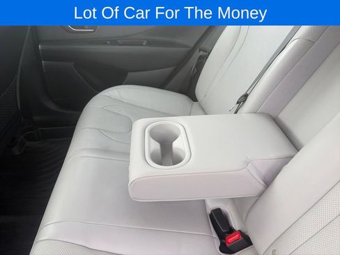 Used 2023 Hyundai Elantra Limited FWD image 19