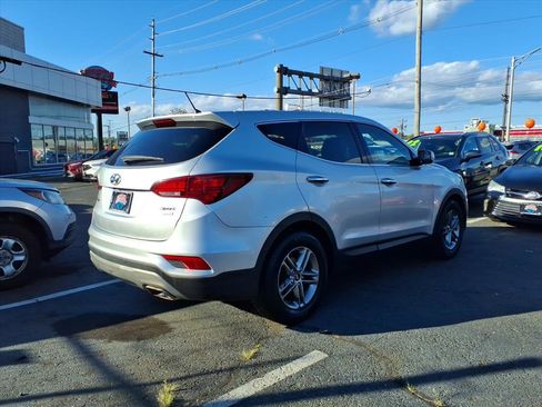 Used 2018 Hyundai Santa Fe Sport image 6