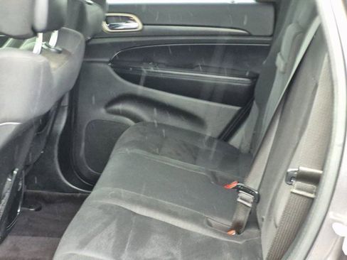 Used 2017 Jeep Grand Cherokee Laredo w/ Quick Order Package 23E image 18