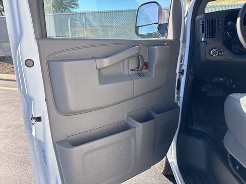 New 2025 Chevrolet Express 2500 w/ Driver Convenience Package image 31