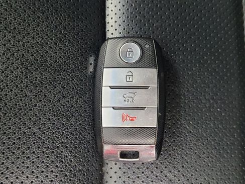 Used 2017 Kia Sorento SX FWD image 32