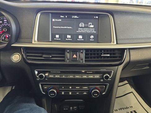 Used 2019 Kia Optima S w/ S Panoramic Sunroof Package image 16