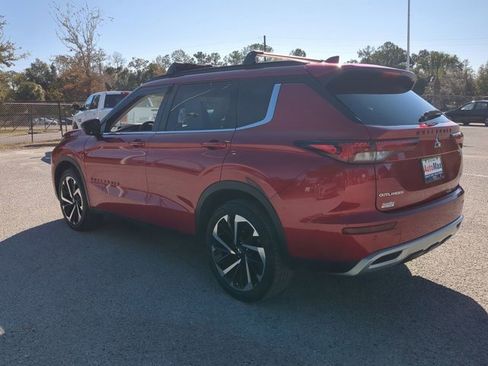 Used 2023 Mitsubishi Outlander SE image 6